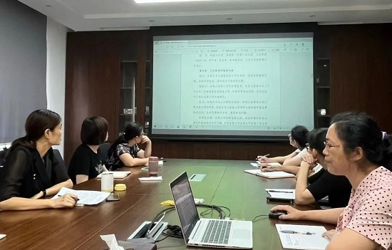 整合監(jiān)督資源 提升監(jiān)督效能——白云山潘高壽公司紀(jì)委召開大監(jiān)督體系運行工作小組會議.jpg