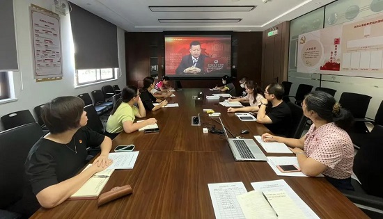 鑄忠誠 守紀(jì)律 強(qiáng)擔(dān)當(dāng)——白云山潘高壽公司紀(jì)委組織開展紀(jì)檢人員教育專題活動(dòng).jpg